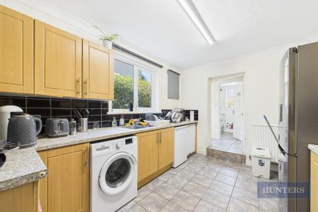 4 bedroom house to rent - Photo 2