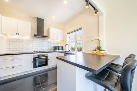 Central Hutt Living - Photo 3