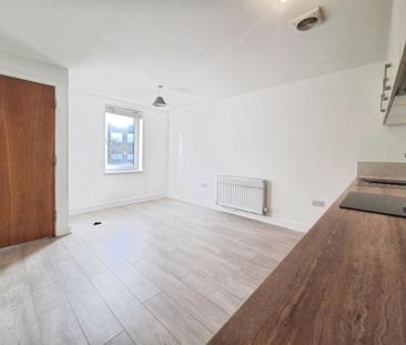 2 bedroom end of terrace house to rent - Photo 5