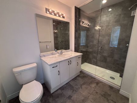 For Lease - 24 Garlent Avenue, Hamilton, Ontario - Photo 3