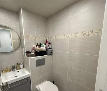 Studio à faibles charges dans une tour avec piscine - Photo 3