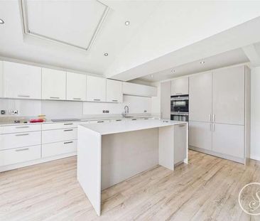 Wigton Green, Leeds, LS17 - Photo 5
