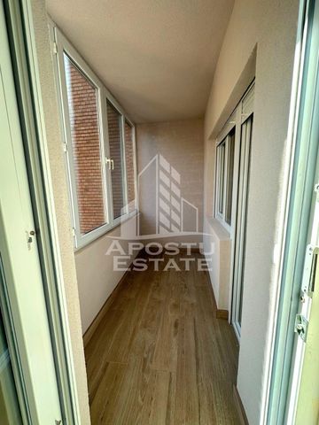 Apartament 2 camere decomandat,zona ultracentral - Fotografie 2
