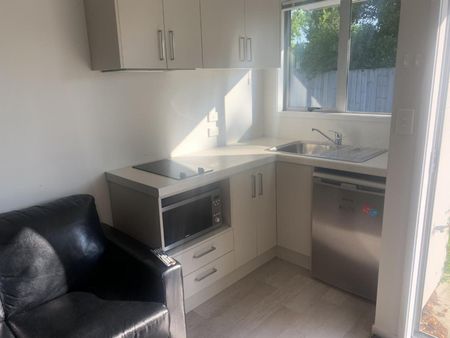 Furnished with Power and Wifi included - Photo 3