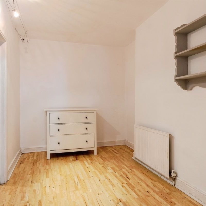 Sydney Place - Photo 1