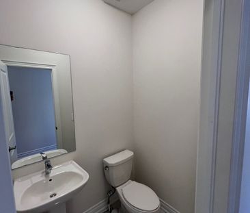 For Lease - 2972 GATESTONE Path, Pickering, Ontario - Photo 4