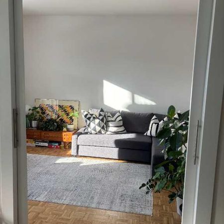 Magnifique logement 6½ sur deux étages – Verdun – tout meublé - Photo 3