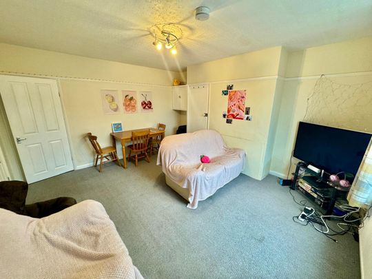 Foxley Close, Norwich - Photo 1