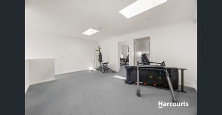 Modern Townhouse Living in Sought-After Kaduna Park Estate - Photo 4