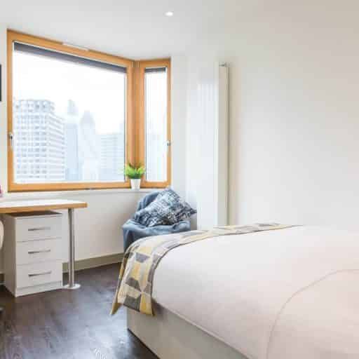 Silver Studio Upper Level Premium View - Photo 1