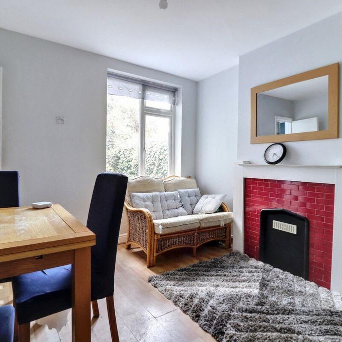 1 bedroom in a house share to rent - Photo 1