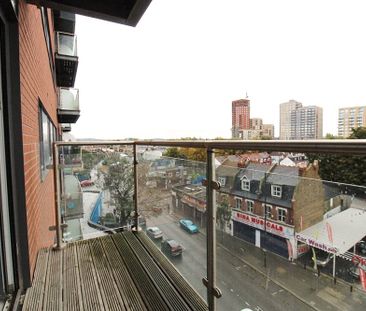 The Green, Southall, UB2 4FF - Photo 5