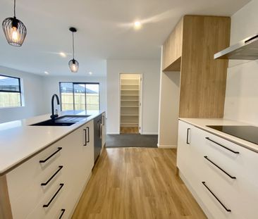 38 Blakes Road, Belfast - Photo 1