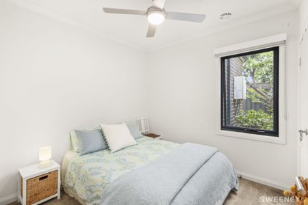 Cosy three bedroom unit in quiet location - Photo 3