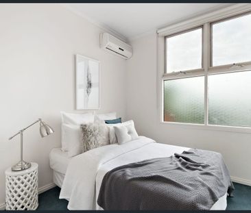 2 STOREY TOWNHOUSE IN THE HEART OF PRAHRAN - Photo 4