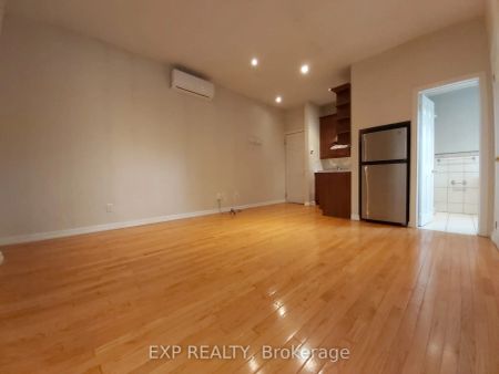 195 Carlton Street #Unit #1 - Photo 2