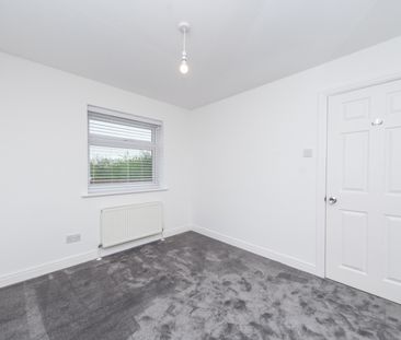 FALCON MEWS MORLEY LEEDS - Photo 1