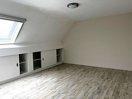 Zeer ruim duplexappartement met groot terras, nabij centrum - Photo 5