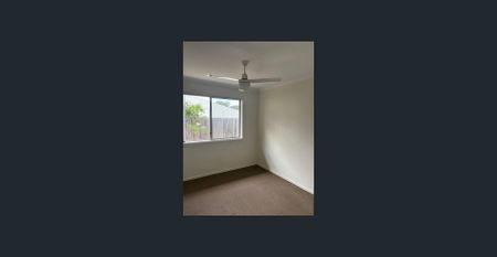 16 Kenneth Drive, Augustine Heights, Qld 4300 - Photo 5