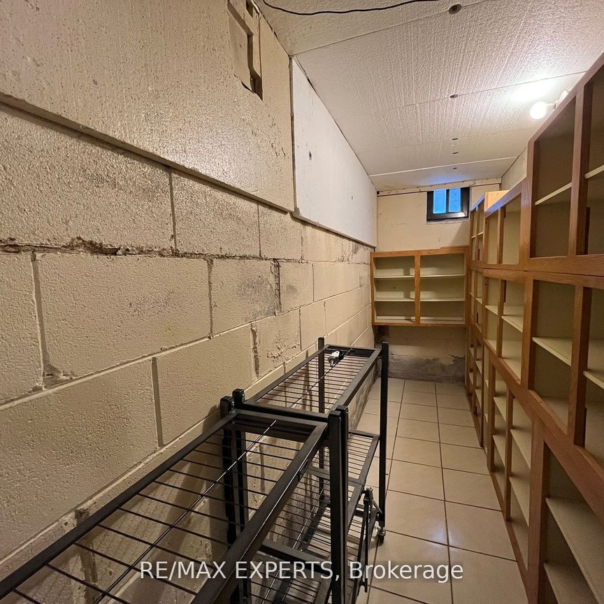 For Lease - 12 Blue Haven Crescent, Toronto, Ontario - Photo 1