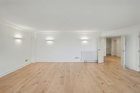 Westfield, 15 Kidderpore Avenue, Hampstead, London NW3 - Photo 2