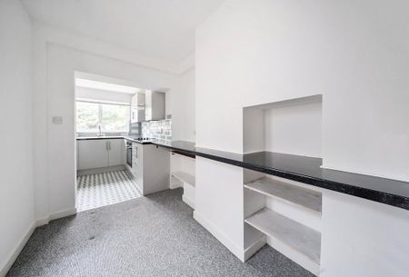 4 bedroom terraced house to rent - Photo 2