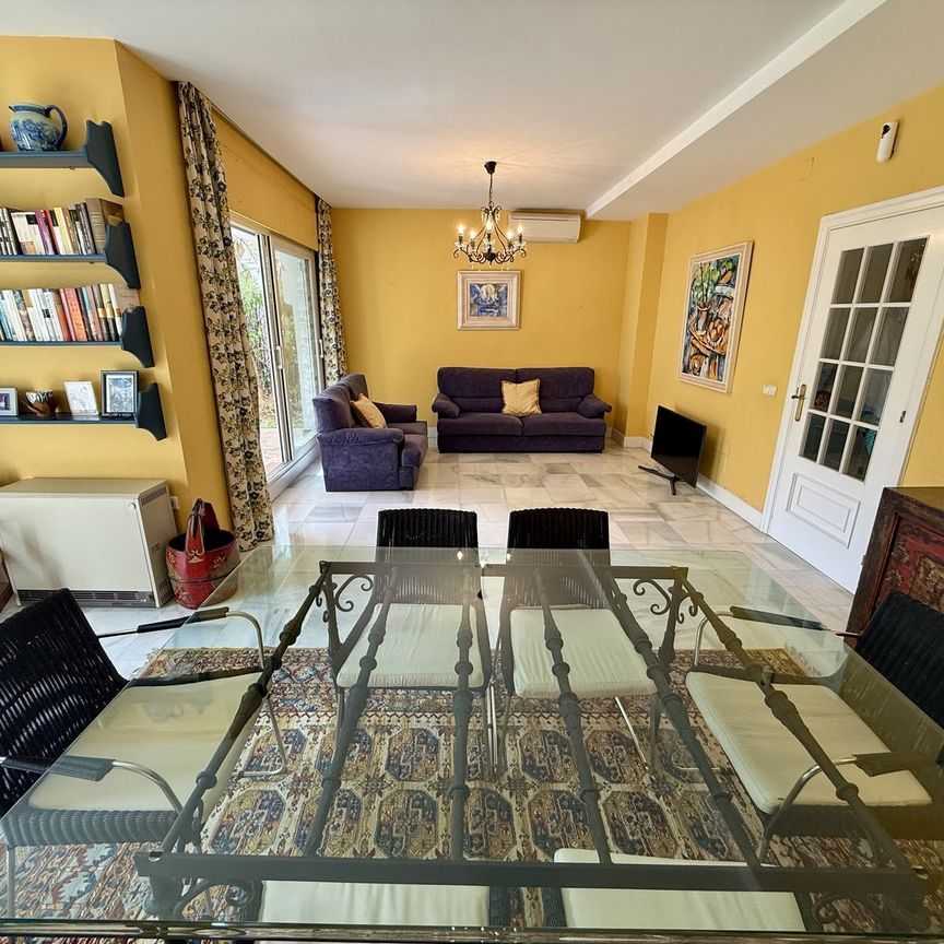 Semi-Detached House in The Golden Mile - Photo 1