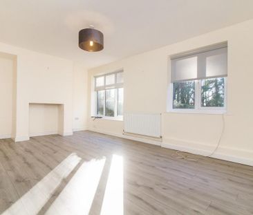 2 bedroom semi-detached house to rent - Photo 5