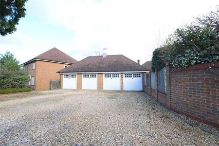 Chineham Close, Fleet, Hampshire, GU51 - Photo 4