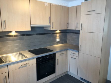 Bel appartement de 3.5 pièces dans un petit immeuble - Photo 2