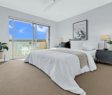Top Floor 2 Bedroom Plus Large Study Apartment with Huge Terrace - Photo 4