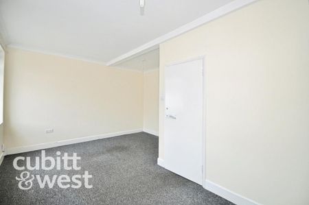 2 bedroom maisonette to rent - Photo 3