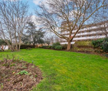 Upper Richmond Road, SW15, London - Photo 4