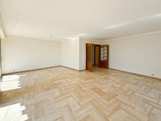 Location Appartement 3 pièces 102m² ANTIBES 06600 - Photo 1