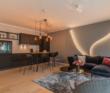 City-Residence: Frankfurt City: Exklusive 2-Zimmer-Wohnung mit Balk... - Photo 3