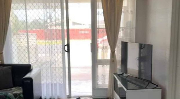 Cozy, convenient living - Photo 1