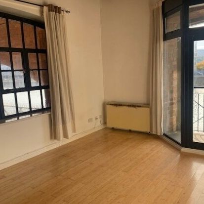 North Quay, Wapping Dock L3 - Photo 1