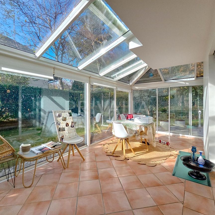 Charmante villa contiguë en pignon dans un quartier résidentiel - Photo 1