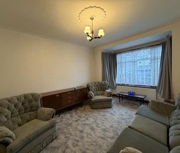 3 bedroom semi-detached house to rent - Photo 3