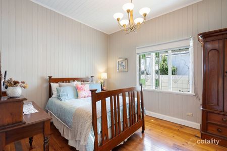 202 Perth Street, South Toowoomba QLD 4350 - House For Rent | Domain - Photo 3