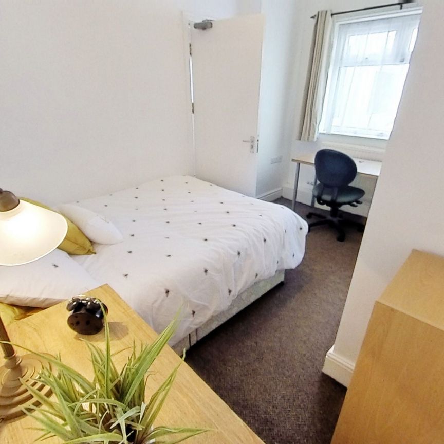 To Rent - Garden Lane, Chester, Cheshire, CH1 From £120 pw - Photo 1