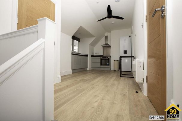 2 bedroom flat to rent - Photo 1