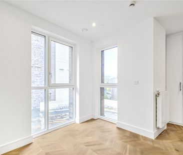 Baldwin Lane, London, SE3 9AY - Photo 3