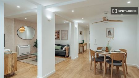 1 room luxury Flat for rent in Barcelona, Catalonia - Photo 3