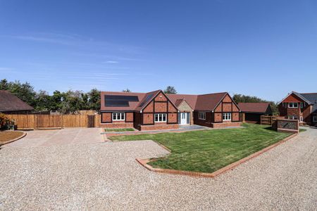 4 bedroom bungalow to rent - Photo 3