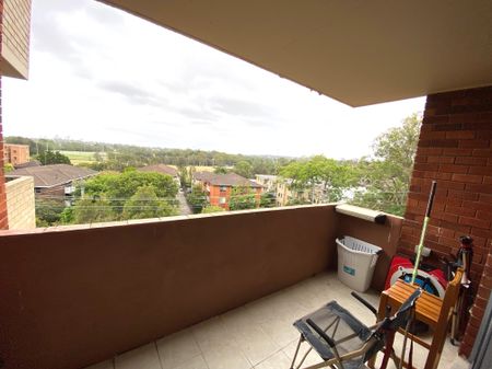 Meadowbank - Photo 2