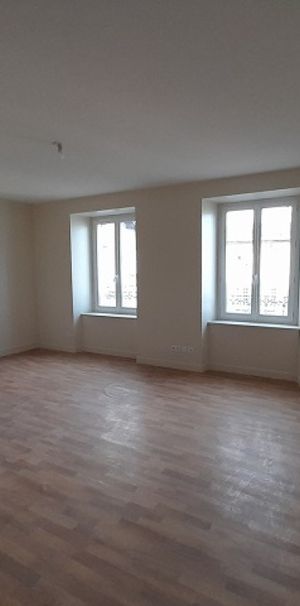 Location Appartement 2 pièces 47m² BRIOUDE 43100 - Photo 1