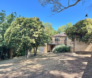 Charming 3-Bedroom Home in Prime Templestowe Lower Location - Photo 2