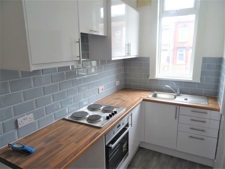 Compton Row, Harehills , LS9 6DL - Photo 2