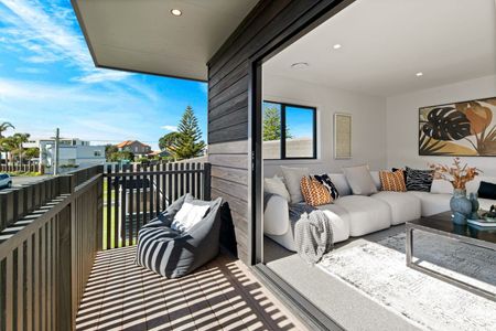 Modern Coastal Living in the Heart of Milford - 2/1 Omana Road, Milford - Photo 3